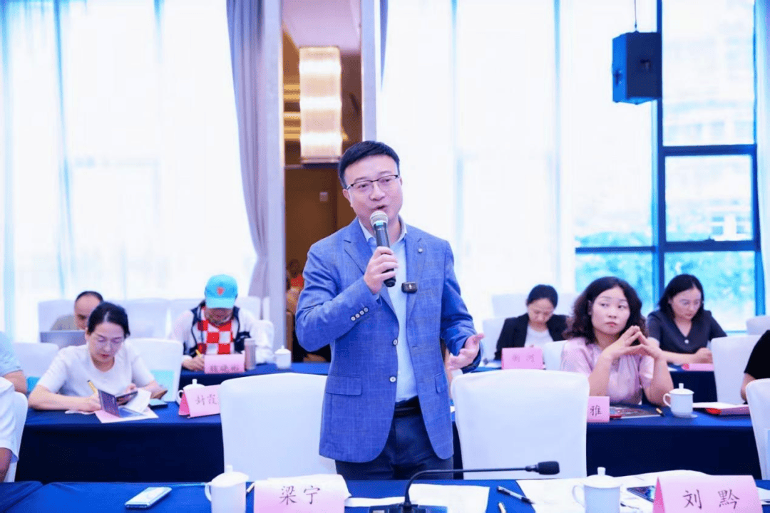 支串飞”“小车小团”高端定制游（线路含兴义）开元棋牌试玩“贵客”专属！贵州在深推介“支(图7)